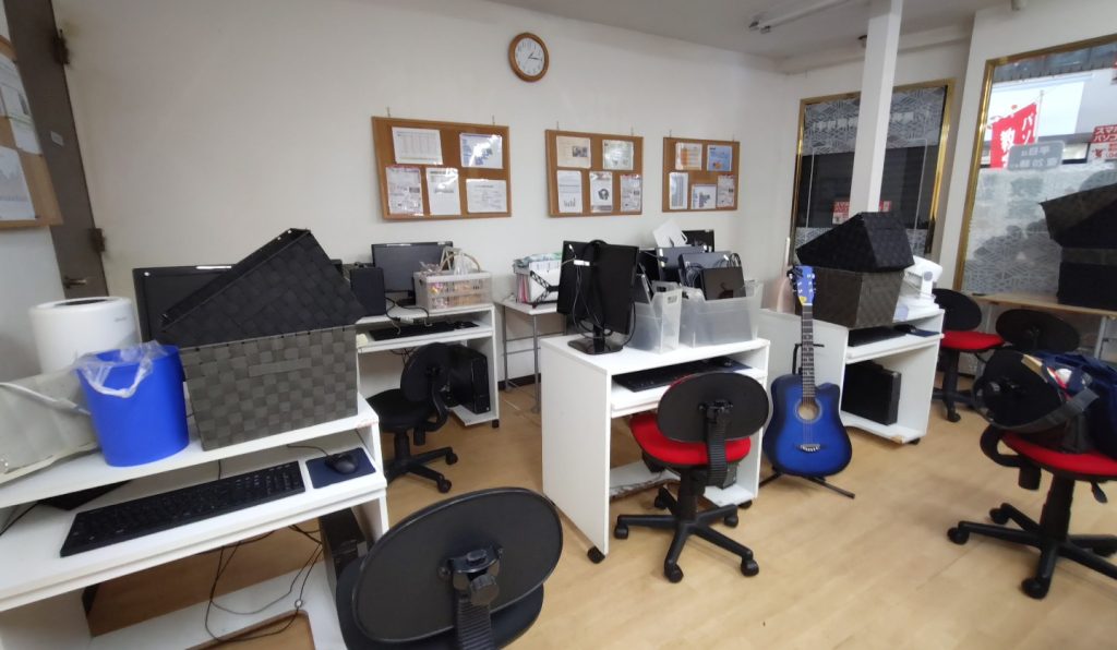 パソコン教室 大掃除